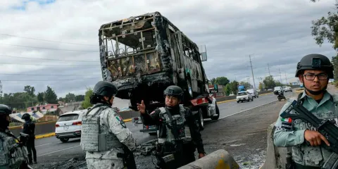 Detienen a 3 tras disturbios por “El Mencho” en Puebla