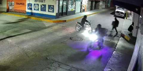 RATAS aprovecharon la madrugada para vaciar tienda de ropa en Serdán