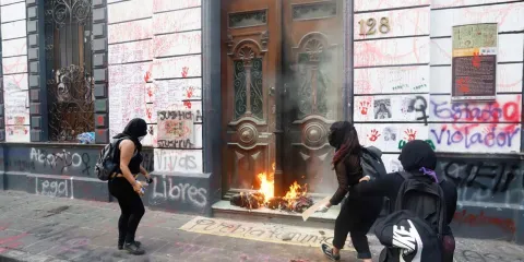 Se acerca el 8M y el riesgo para los inmuebles históricos de la capital