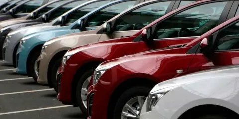 Mercado automotriz en México inicia 2026 con crecimiento, pero Volkswagen cae en ventas
