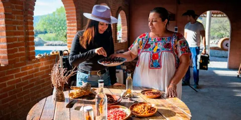 Puebla brilla en los Food and Travel Awards 2025 por su modelo de turismo comunitario