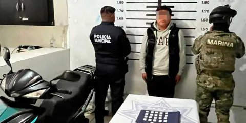 Detienen a falso vendedor de auto en Texmelucan, además traía droga