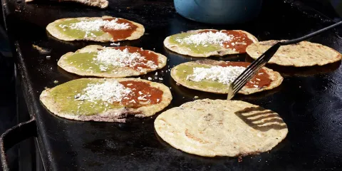 TODOS a La Resurrección; Feria de la Gordita el 8 de abril