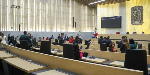 Sin oposición y "rapidito" el Congreso pasó el paquete de iniciativas de ley