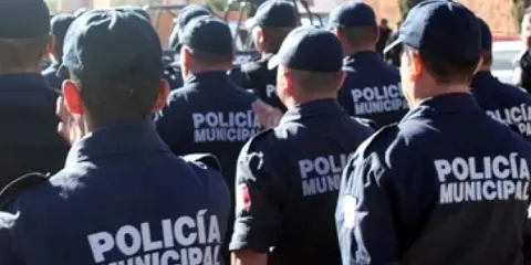 La Fiscalía investiga a 20 policías municipales; están suspendidos, dijo Pallares