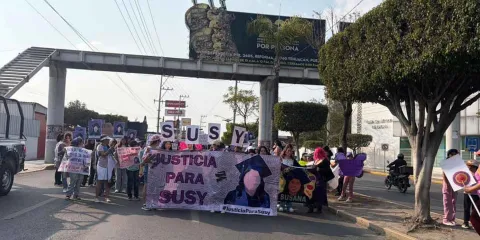 Mujeres marchan en Tehuacán para exigir justicia por feminicidios y desapariciones