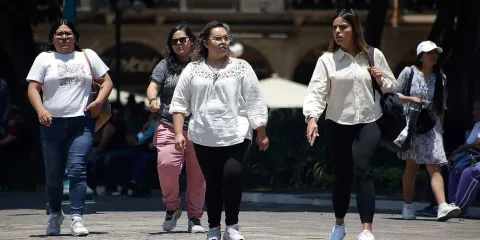 Participación laboral femenina en Puebla supera promedio nacional, pero persiste brecha salarial