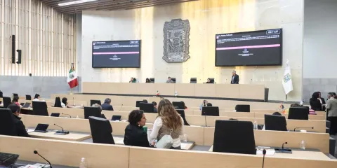 Niegan en el Congreso bloqueo a diputados opositores