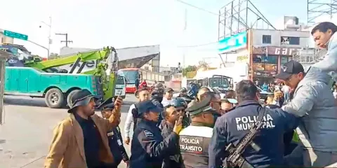 Operativo contra Autobuses Independientes de Texmelucan terminó en enfrentamiento
