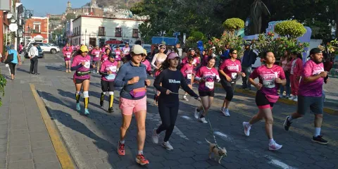Carrera “Siempre Fuertes” reúne a familias en Atlixco por el Día Internacional de la Mujer
