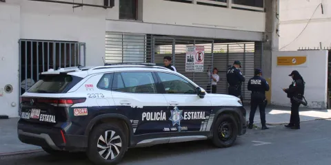 Dos asaltos bancarios al día en la capital con tres baleados 