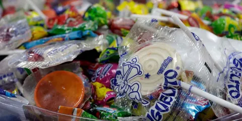 Aseguran dulces con sustancias ilícitas en plantel de la BUAP en Puebla