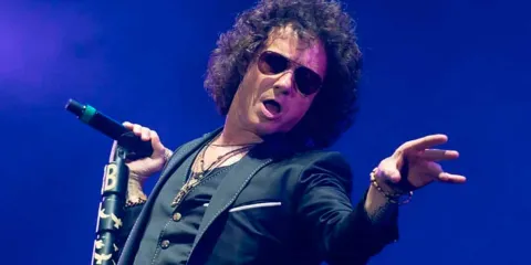 Bunbury presentó su material “De un Siglo Anterior”