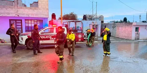 Fuerte tromba deja afectaciones en viviendas de Tlachichuca