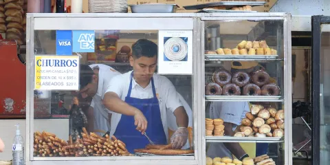 Empresarios piden reglas claras para reducir jornada laboral en México