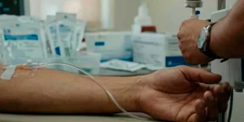 “Sueros Vitaminados” en Puebla, de 800 a 2 mil 500 pesos; qué son y para qué sirven  