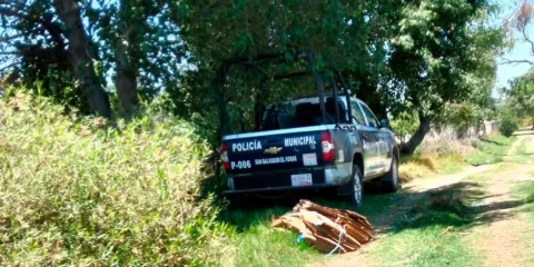 Hallan muerto a un hombre en una barranca de El Verde