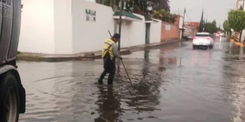 Más de 20 puntos de encharcamiento atendió Agua de Puebla
