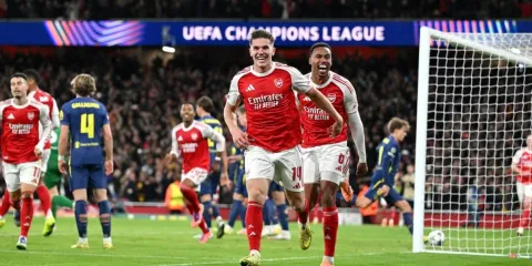 Atlético de Madrid y Arsenal empatan en una semifinal cerrada de Champions League