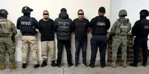 Capturan a presunto líder y su cómplice con operaciones en Atlixco y Tianguismanalco