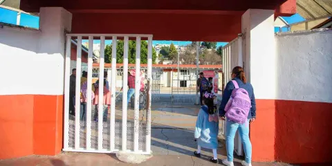 No habrá vacaciones adelantadas; SEP mantiene calendario escolar