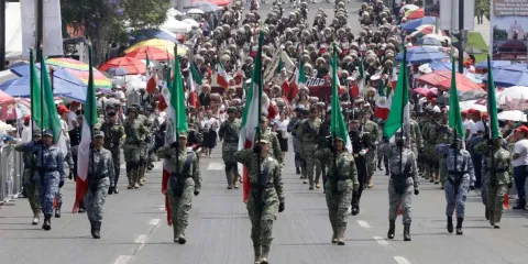 Una fiesta poblana, miles disfrutaron el desfile del 5 de mayo