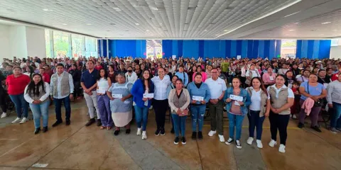 Escuelas de Atlixco reciben recursos federales para mejorar instalaciones