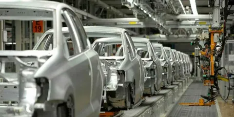 EU propone cambiar reglas del T-MEC: autos deberán tener un 50 %  estadounidense