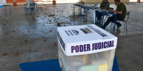 Gobierno propone aplazar elección judicial a 2028 y rediseñar el modelo de votación