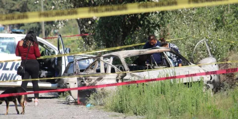 Hallan cuerpo calcinado dentro de un auto en Amozoc, Puebla; investigan posible ejecución