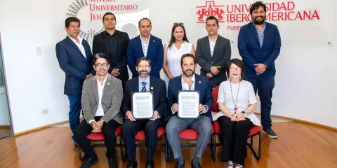 Ibero Puebla y Canagraf impulsan alianza para formar talento creativo en diseño