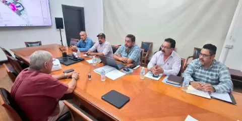 Revisan y evalúan avances del proyecto del nuevo Rastro de Huauchinango