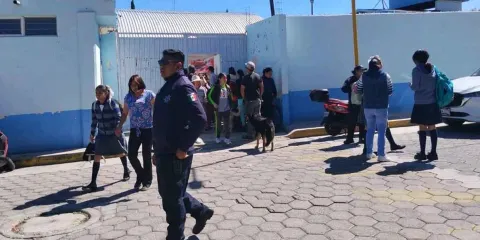 Evacúan telesecundaria en Tlachichuca por presunta amenaza escrita