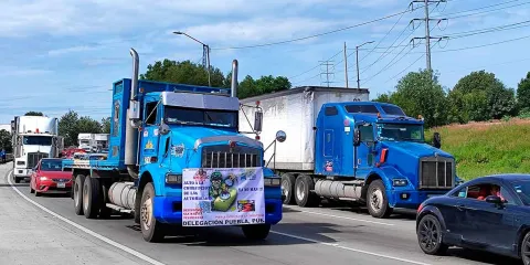 AMOTAC paraliza carreteras: alertan caos vial en Puebla