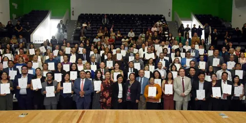 BUAP entrega 150 definitividades a docentes y personal universitario en Puebla
