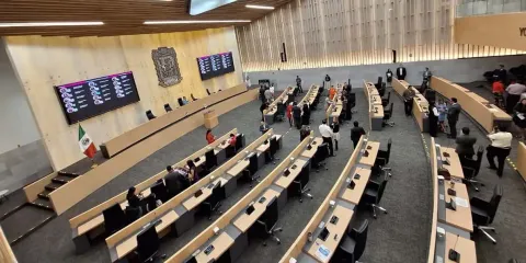 En el Congreso está prohibida la promoción política, advierten a diputados