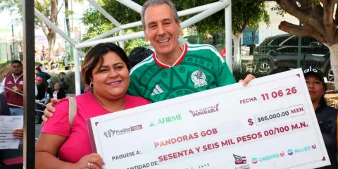 Entrega Pepe Chedraui cheques de “Tu Crédito Imparable” en San Jerónimo Caleras