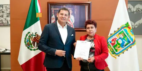 Alejandro Armenta nombra a María del Rocío Rodríguez como nueva secretaria de Salud de Puebla