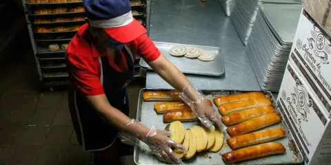 Mipymes enfrentan exceso de trámites en México; Concanaco pide simplificar la regulación