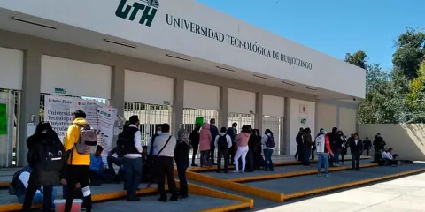 Cuatro estudiantes de la UTH estudiarán becados en Perú, Colombia y Chile 