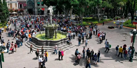 Pantallas gigantes, regalos y actividades en el zócalo de Puebla por el mundial de fut