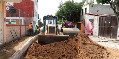 Pepe Chedraui supervisa pavimentación en Guadalupe Hidalgo; obra beneficiará a más de 10 mil habitantes