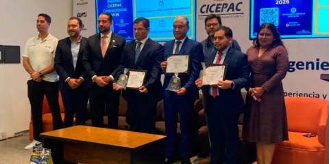 Ingenieros poblanos son reconocidos por su trayectoria y desempeño