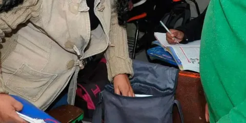 Congreso de Puebla busca aplicar la Ley Mochila en escuelas