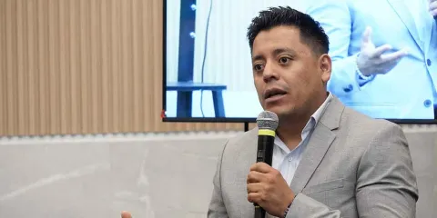 Jesús Juárez Lezama dejará el Congreso de Puebla tras críticas por su desempeño jurídico