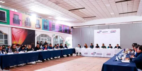 Lupita Cuautle acuerda acciones inmediatas para mejorar los servicios en juntas auxiliares, inspectorías y delegación