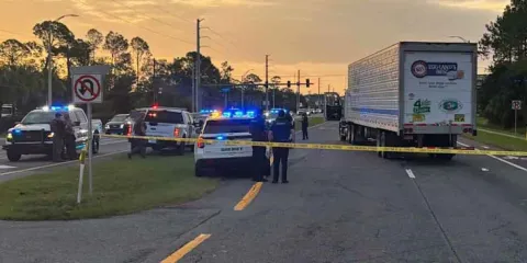 Muere otro migrante mexicano al intentar escapar de agentes del ICE; suspenden detenciones vehiculares en EU