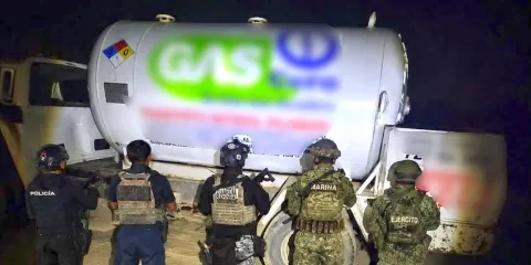 Pipa asegurada y 23 detenidos durante operativo "Águila" en Texmelucan