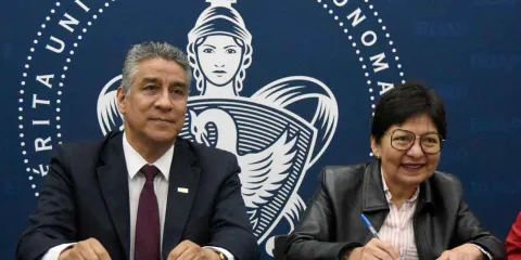 Signan convenio de colaboración BUAP y la USEP