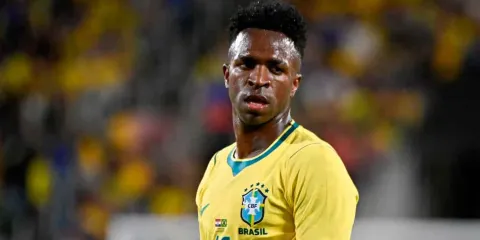 Vinícius Jr. impacta con su nuevo rostro tras operación de mandíbula